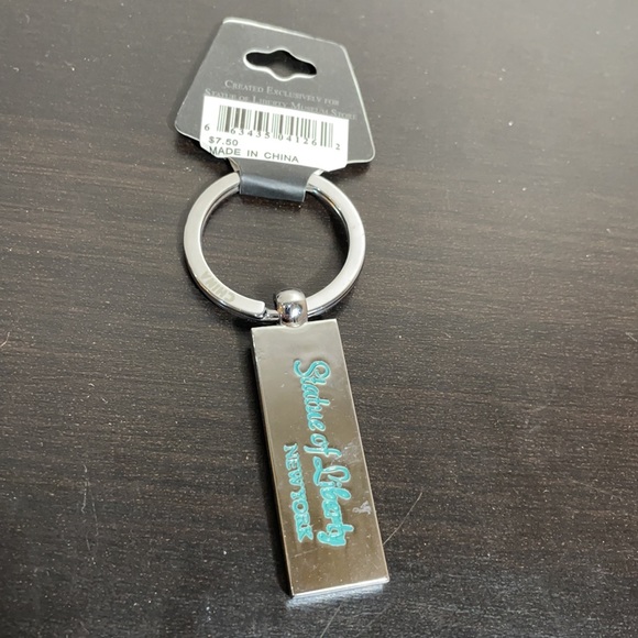 Statue of Liberty New York keychain new - Picture 3 of 4